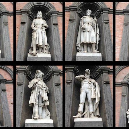 Piazza Carita' Centro Storico Appartement Napels Buitenkant foto