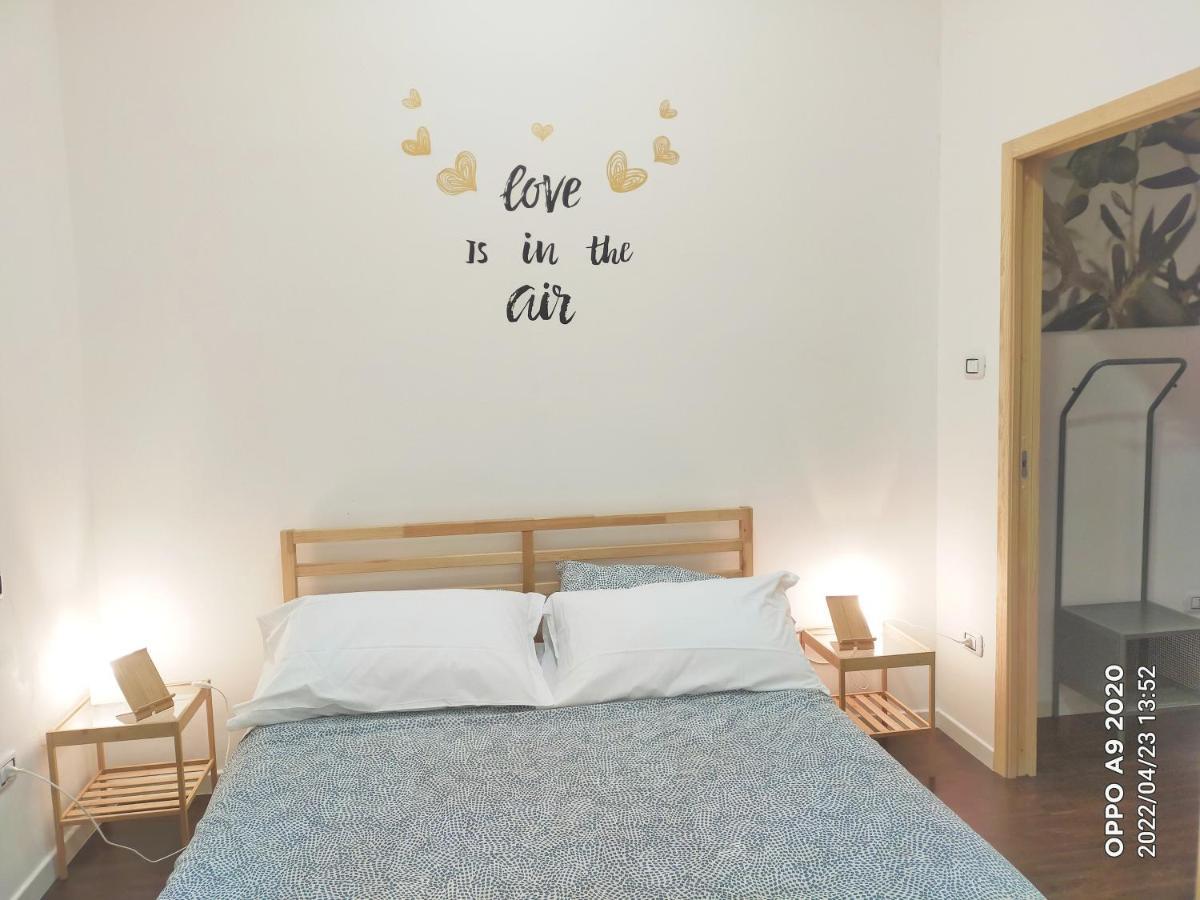 Piazza Carita' Centro Storico Appartement Napels Kamer foto
