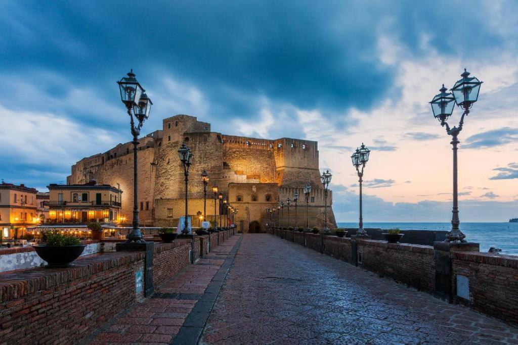 Piazza Carita' Centro Storico Appartement Napels Buitenkant foto